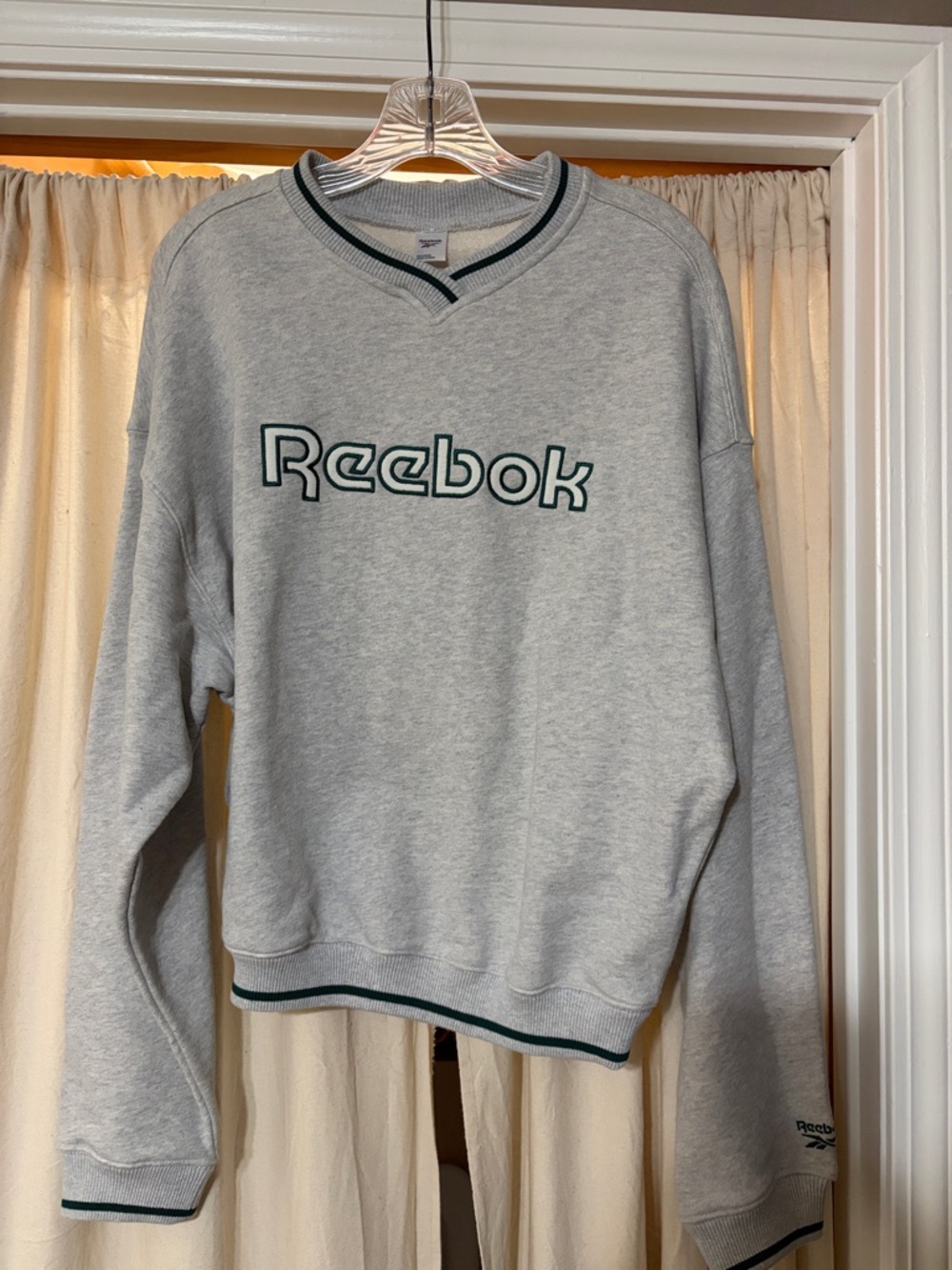 Reebok V Neck Sweatshirt